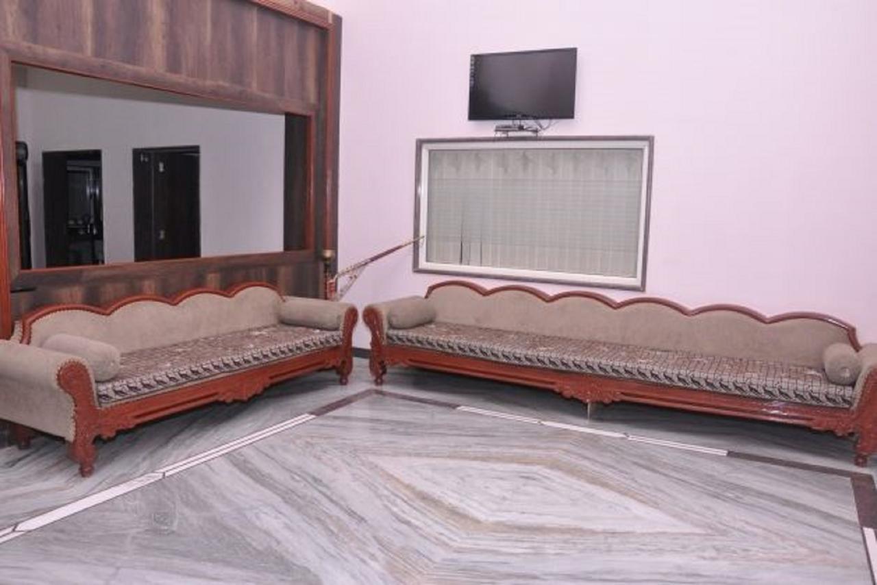 Hotel Amar Palace Ābu Road Eksteriør bilde
