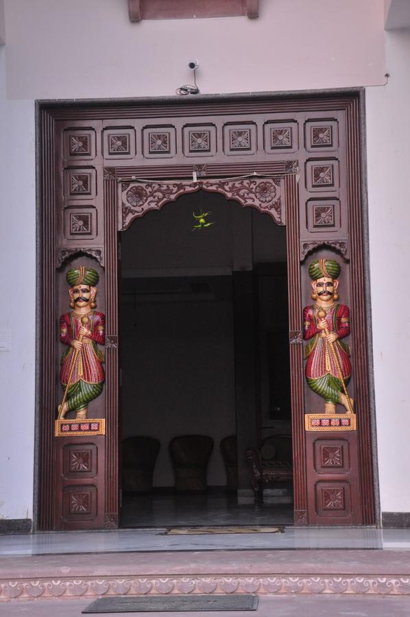 Hotel Amar Palace Ābu Road Eksteriør bilde